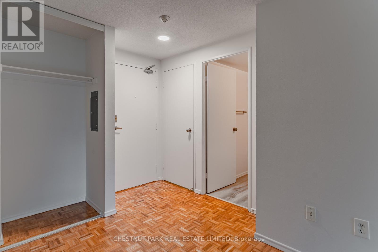 715 - 20 Saint Patrick Street, Toronto, Ontario  M5T 2Y4 - Photo 2 - C13137738