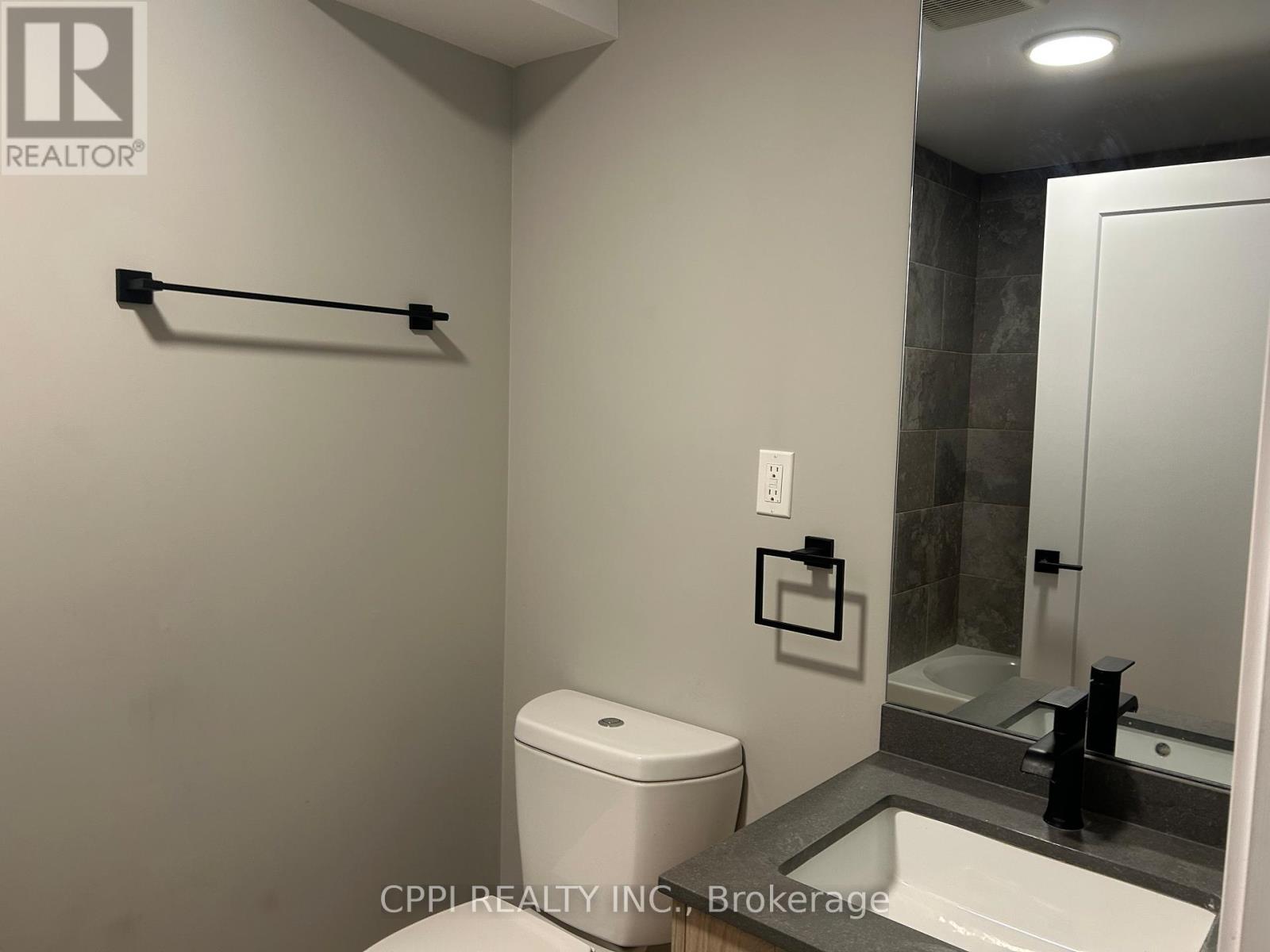 404 - 70 King Street E, Oshawa, Ontario  L1H 1B5 - Photo 6 - E13137714