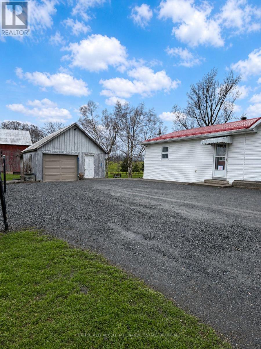 2580 County Road 41, Greater Napanee, Ontario  K0K 2W0 - Photo 3 - X12994360