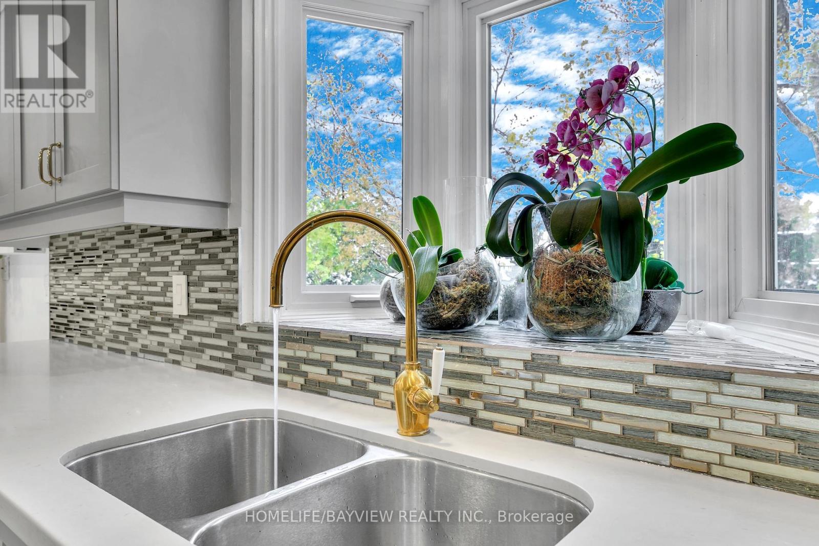 8 Sala Drive, Richmond Hill, Ontario  L4C 8C2 - Photo 21 - N13137706