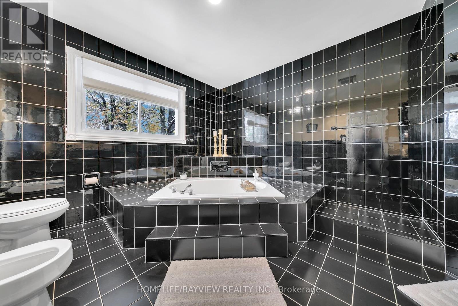 8 Sala Drive, Richmond Hill, Ontario  L4C 8C2 - Photo 42 - N13137706