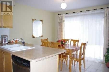 5 Bern Street E, Markham, Ontario  L6E 1G7 - Photo 6 - N13137726