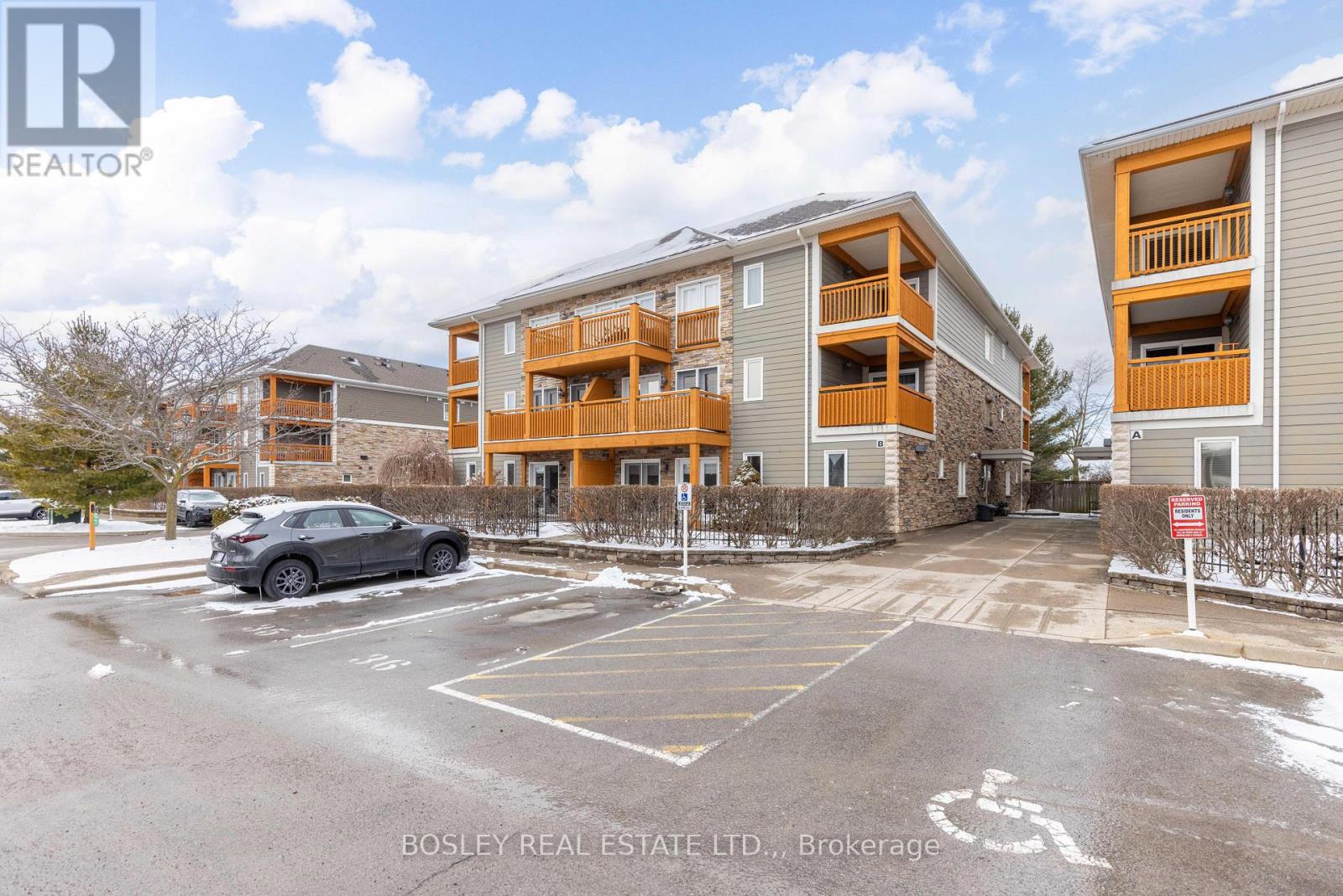 205 - 678 LINE 2 ROAD, Niagara-on-the-Lake, Ontario