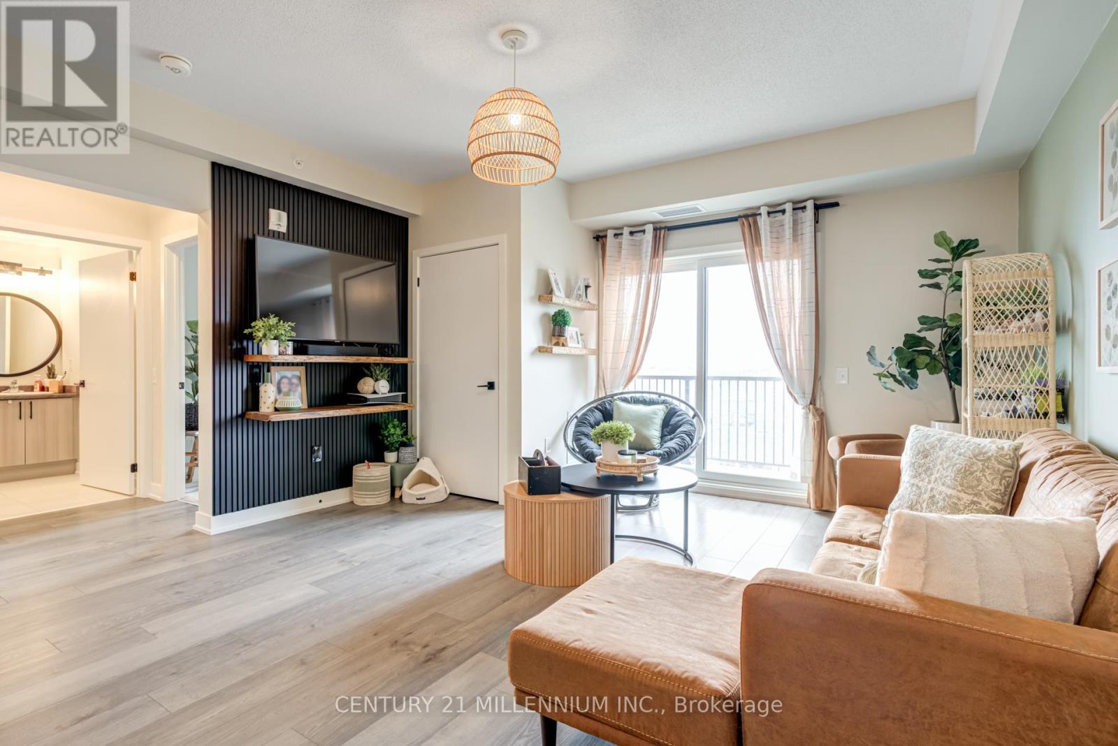 606 - 4 Spice Way, Barrie, Ontario  L9J 0M2 - Photo 18 - S13137702