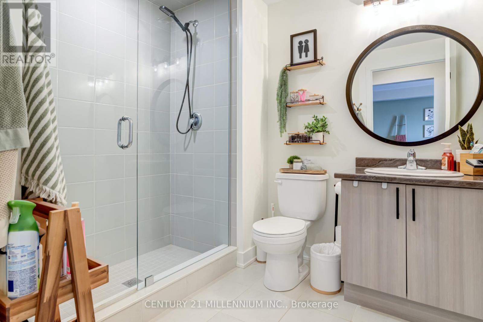 606 - 4 Spice Way, Barrie, Ontario  L9J 0M2 - Photo 24 - S13137702