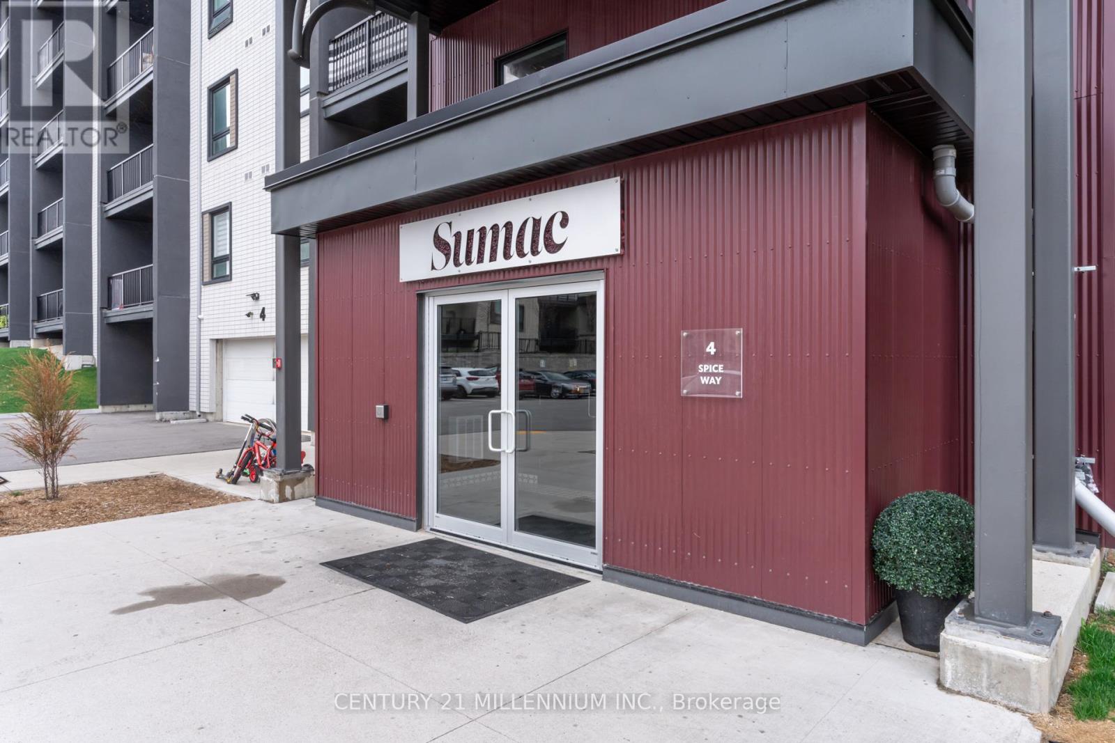 606 - 4 Spice Way, Barrie, Ontario  L9J 0M2 - Photo 4 - S13137702
