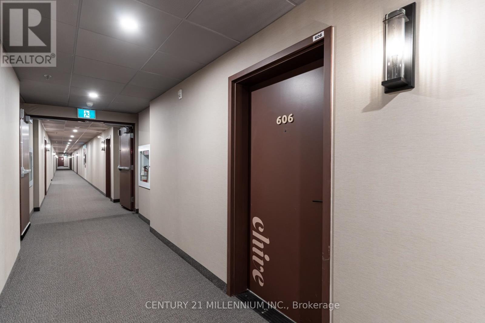 606 - 4 Spice Way, Barrie, Ontario  L9J 0M2 - Photo 8 - S13137702