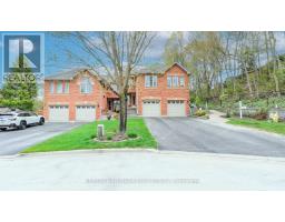13 BAILEY COURT, Barrie, Ontario