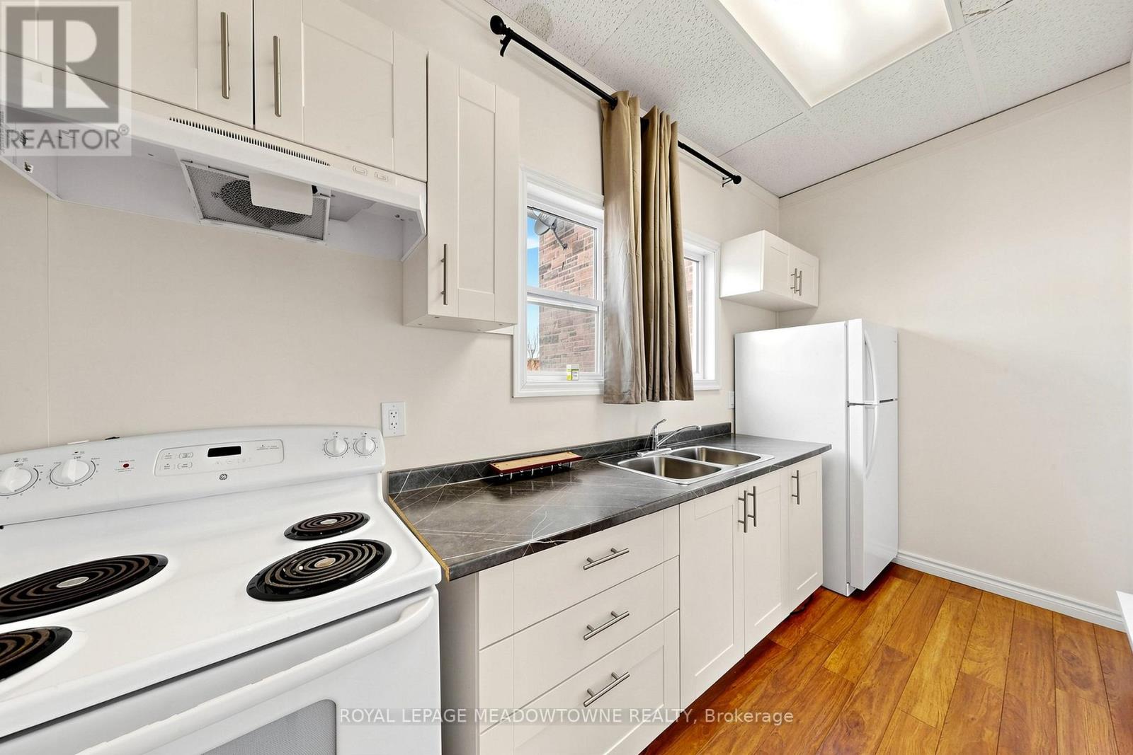 7 - 70 Mill Street, Halton Hills, Ontario  L7G 2C9 - Photo 11 - W13137730