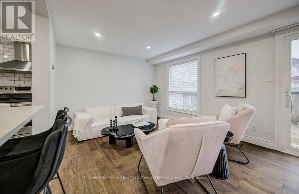 255 Highbrook Crescent W, Waterloo, Ontario  N2E 3P6 - Photo 11 - X13137722