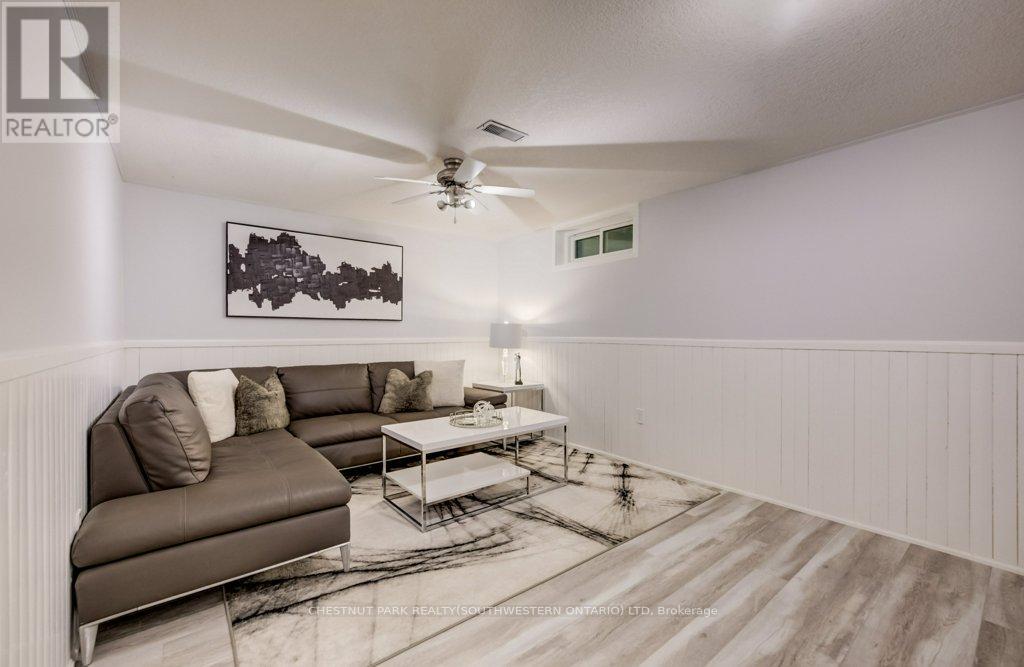 255 Highbrook Crescent W, Waterloo, Ontario  N2E 3P6 - Photo 31 - X13137722