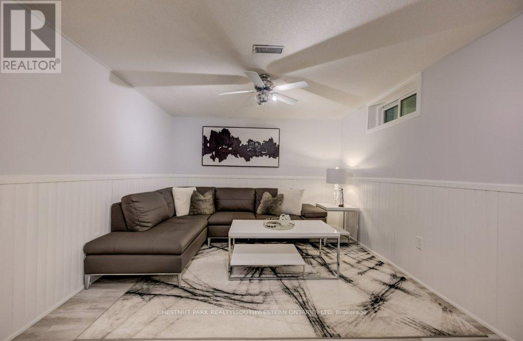 255 Highbrook Crescent W, Waterloo, Ontario  N2E 3P6 - Photo 32 - X13137722