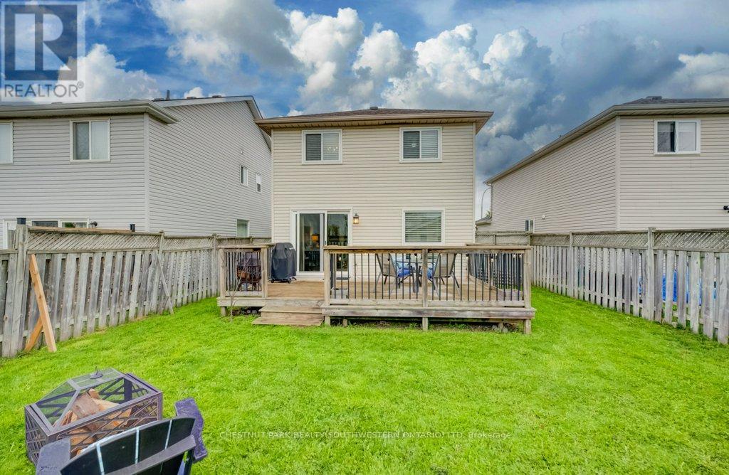 255 Highbrook Crescent W, Waterloo, Ontario  N2E 3P6 - Photo 36 - X13137722
