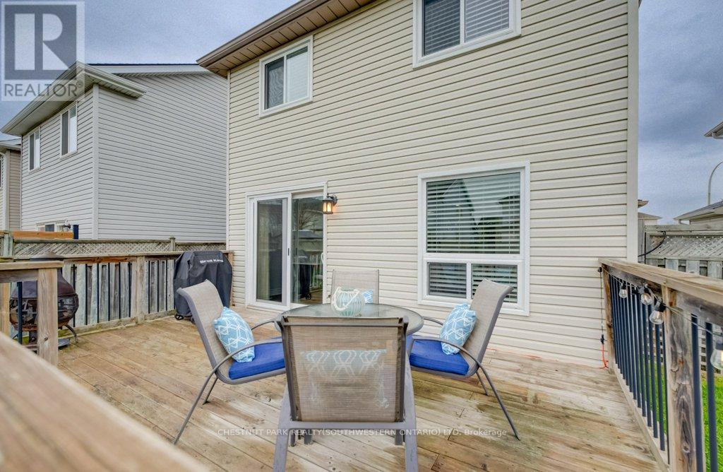 255 Highbrook Crescent W, Waterloo, Ontario  N2E 3P6 - Photo 38 - X13137722