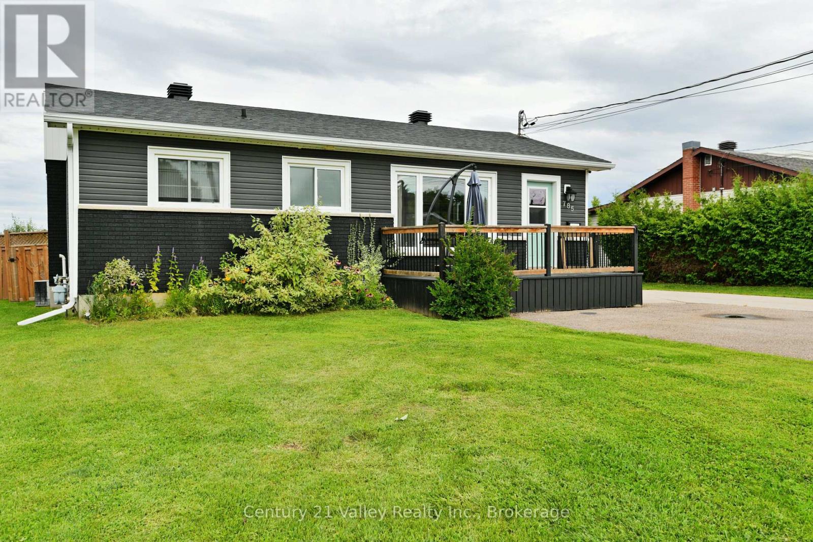 785 Eighth Street, Renfrew, Ontario  K7V 1B5 - Photo 3 - X13137762