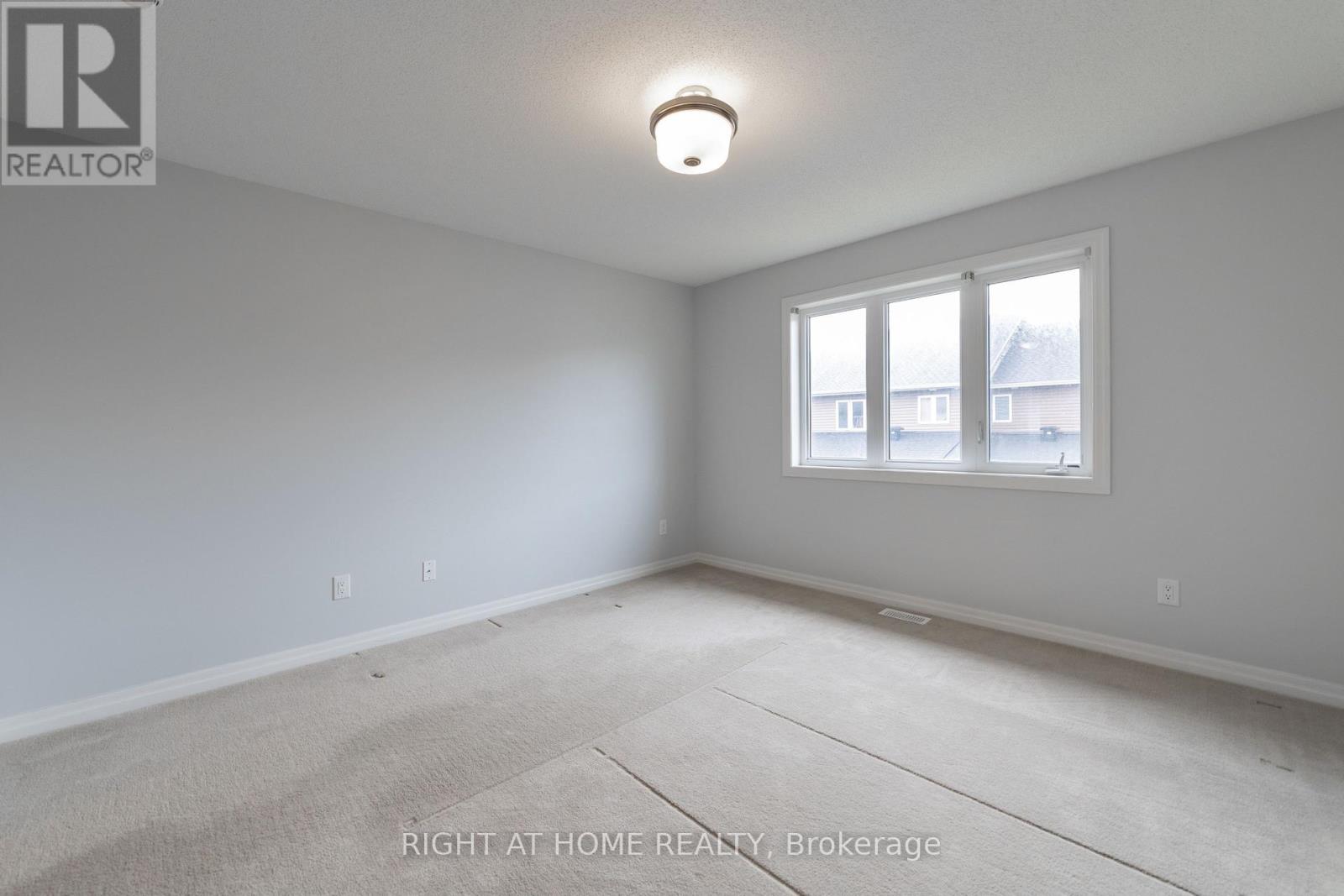 135 Overberg Way, Ottawa, Ontario  K2S 0V9 - Photo 14 - X13137758