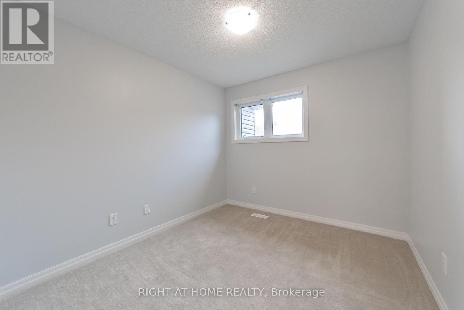 135 Overberg Way, Ottawa, Ontario  K2S 0V9 - Photo 9 - X13137758