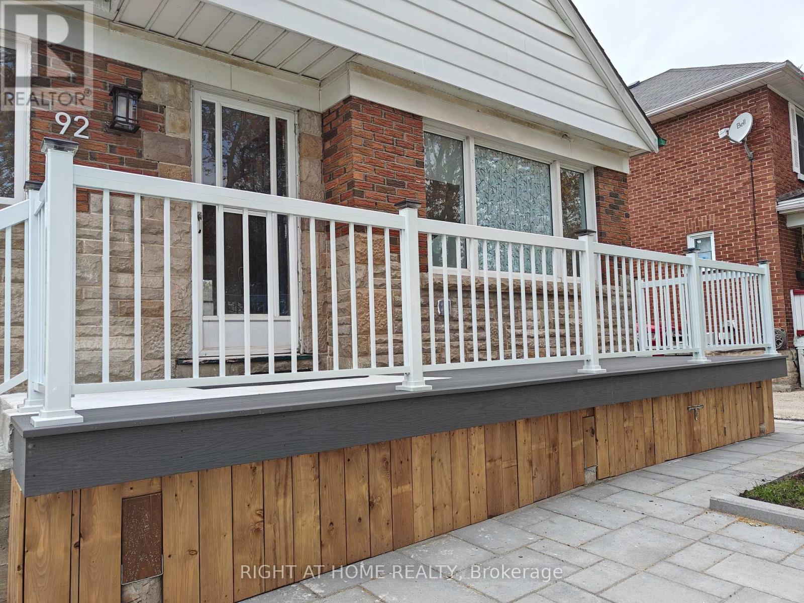 Upper - 92 Cadillac Avenue S, Oshawa, Ontario  L1H 5Z2 - Photo 3 - E13137756