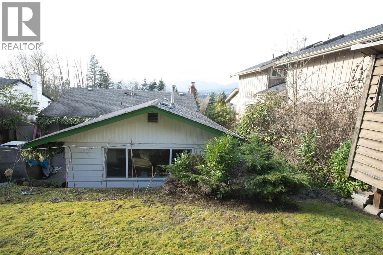 7352 Barnet Road, Burnaby, British Columbia  V5A 1E4 - Photo 7 - R3124253