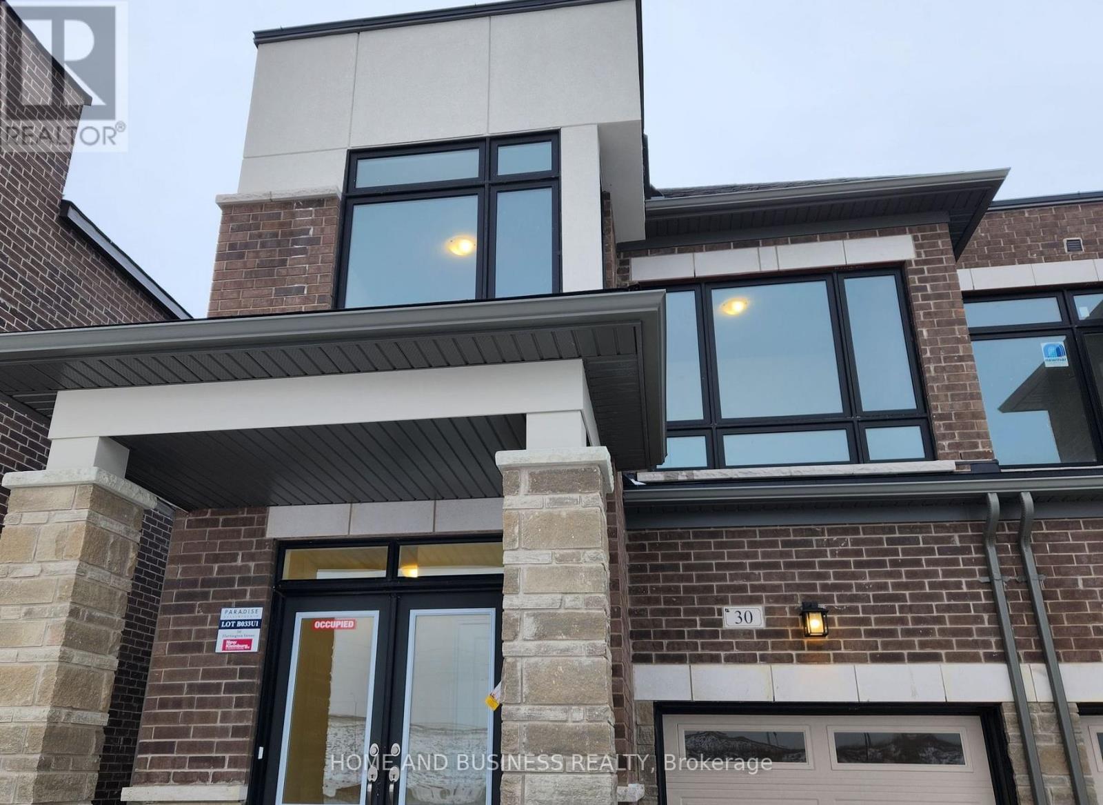 30 HARTINGTON STREET, Vaughan, Ontario