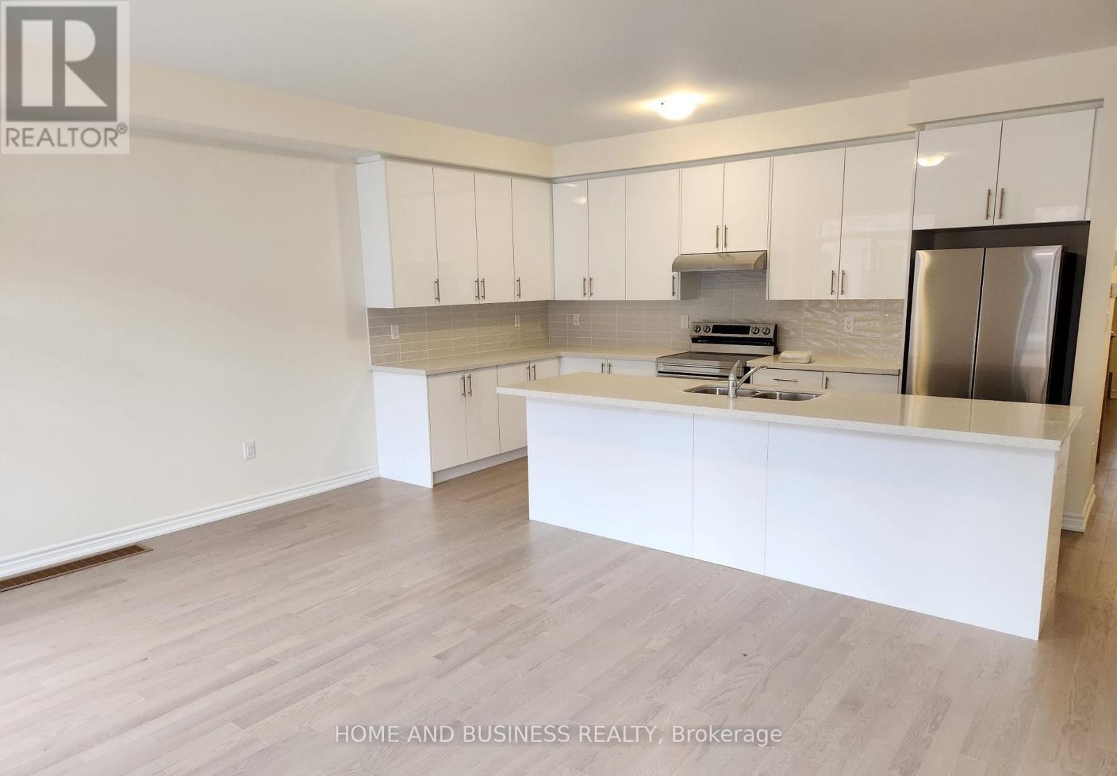 30 Hartington Street, Vaughan, Ontario  L4H 5J7 - Photo 2 - N13137750