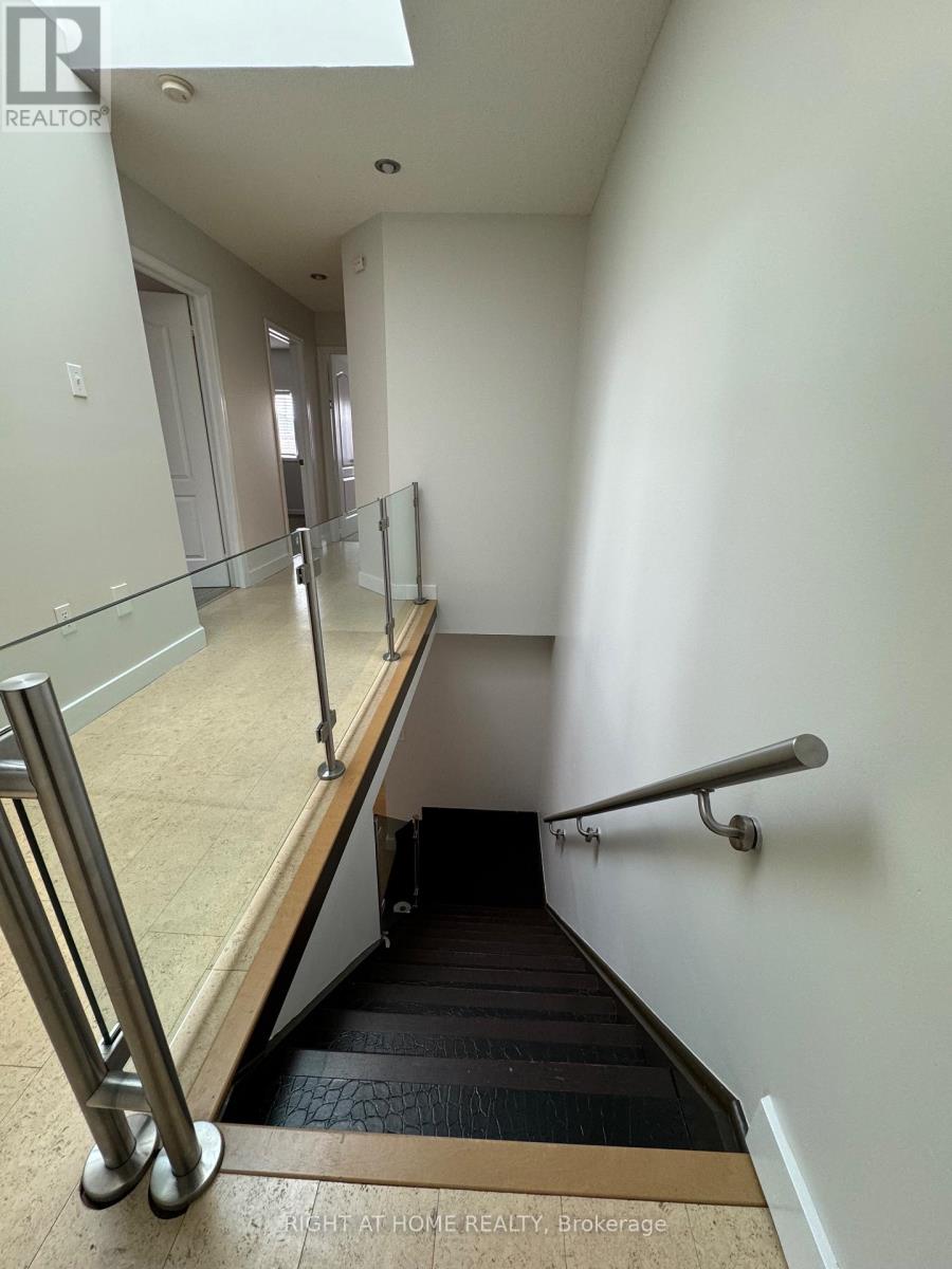 3549 Gandhi Way, Mississauga, Ontario  L5B 4E3 - Photo 24 - W13137754