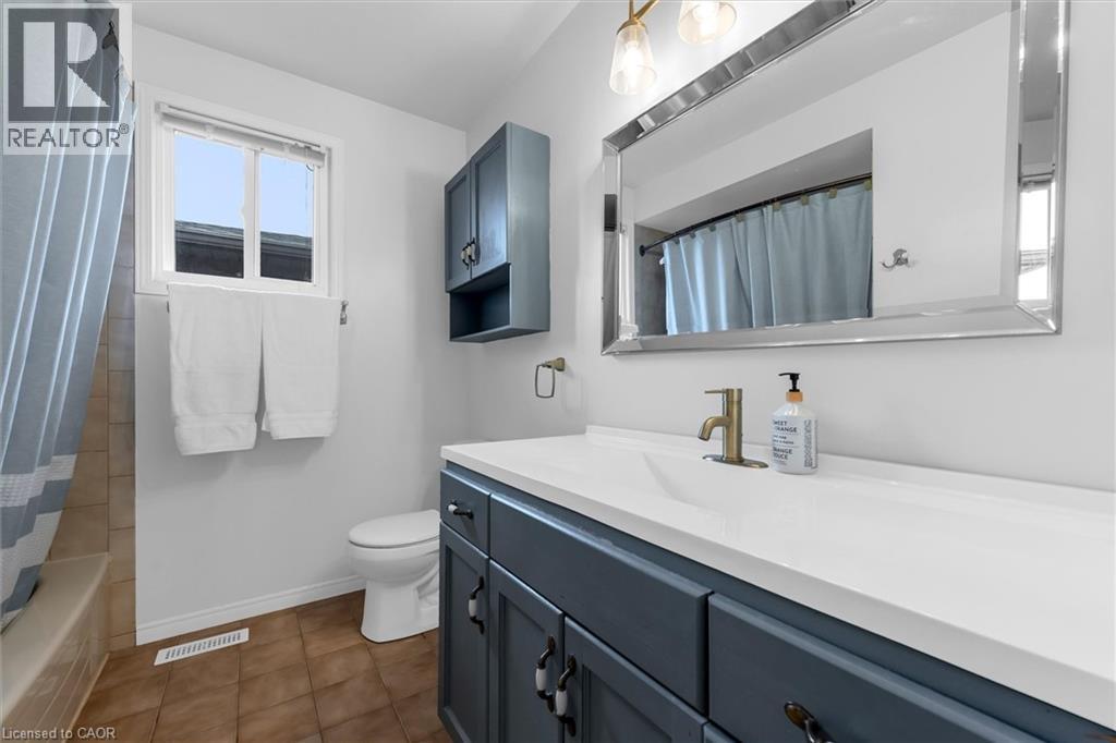 16 Homeland Avenue, Stoney Creek, Ontario  L8E 4X2 - Photo 25 - 40826189