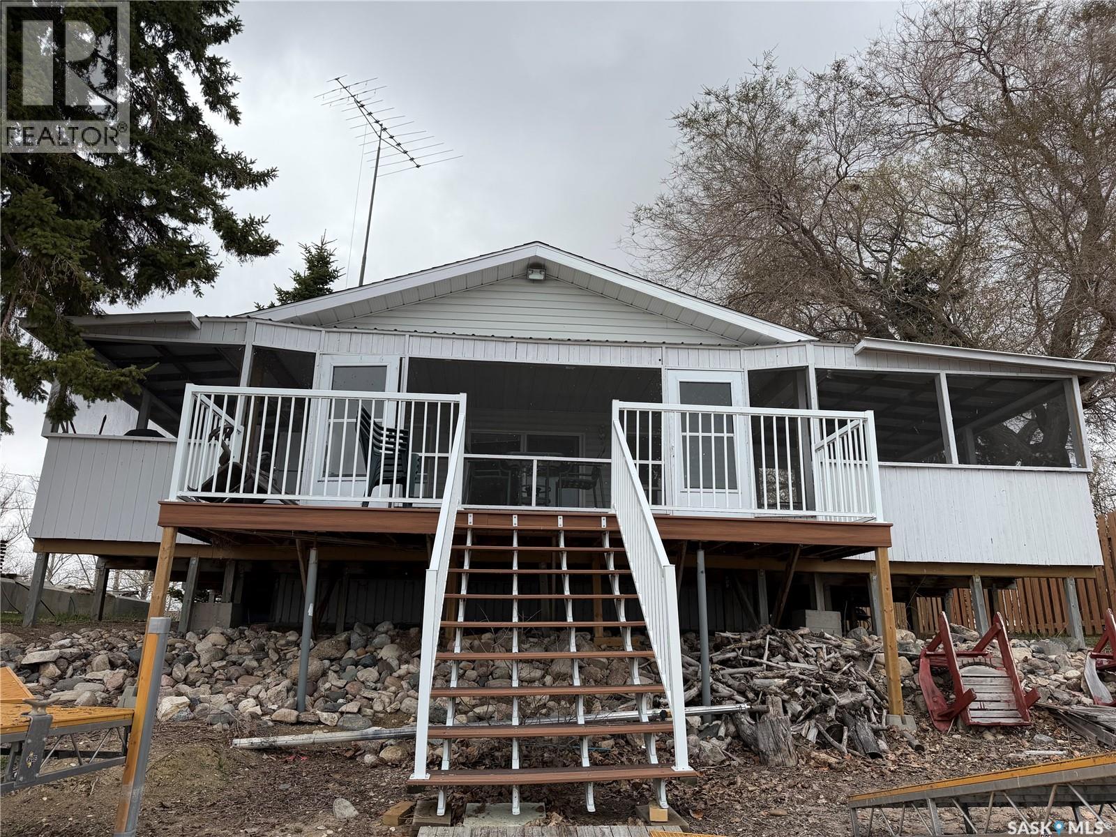 317 Lakeshore Drive, Etters Beach, Saskatchewan  S0G 2J0 - Photo 1 - SK036127