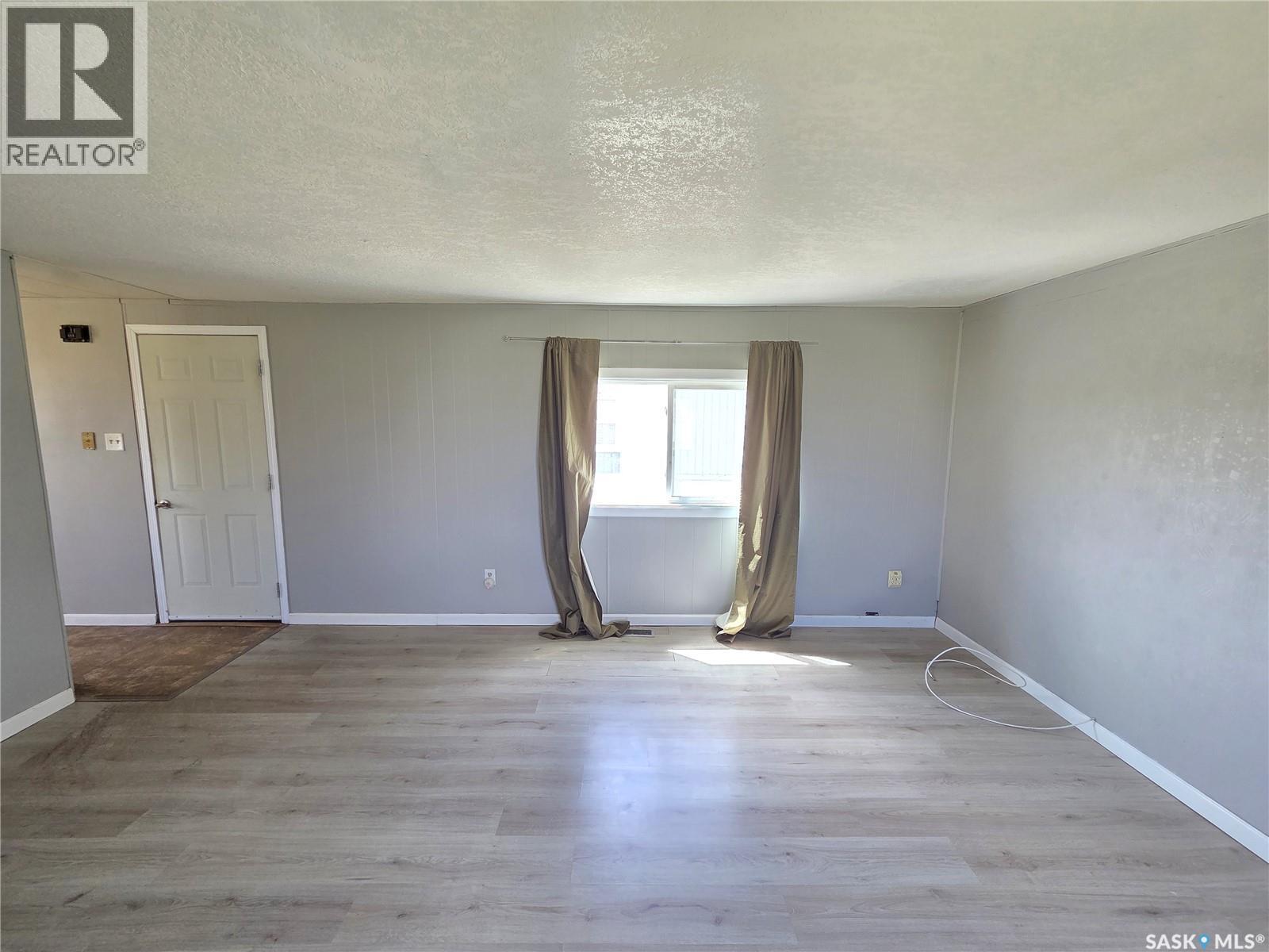 510 Stockton Avenue, Carlyle, Saskatchewan  S0C 0R0 - Photo 13 - SK036185