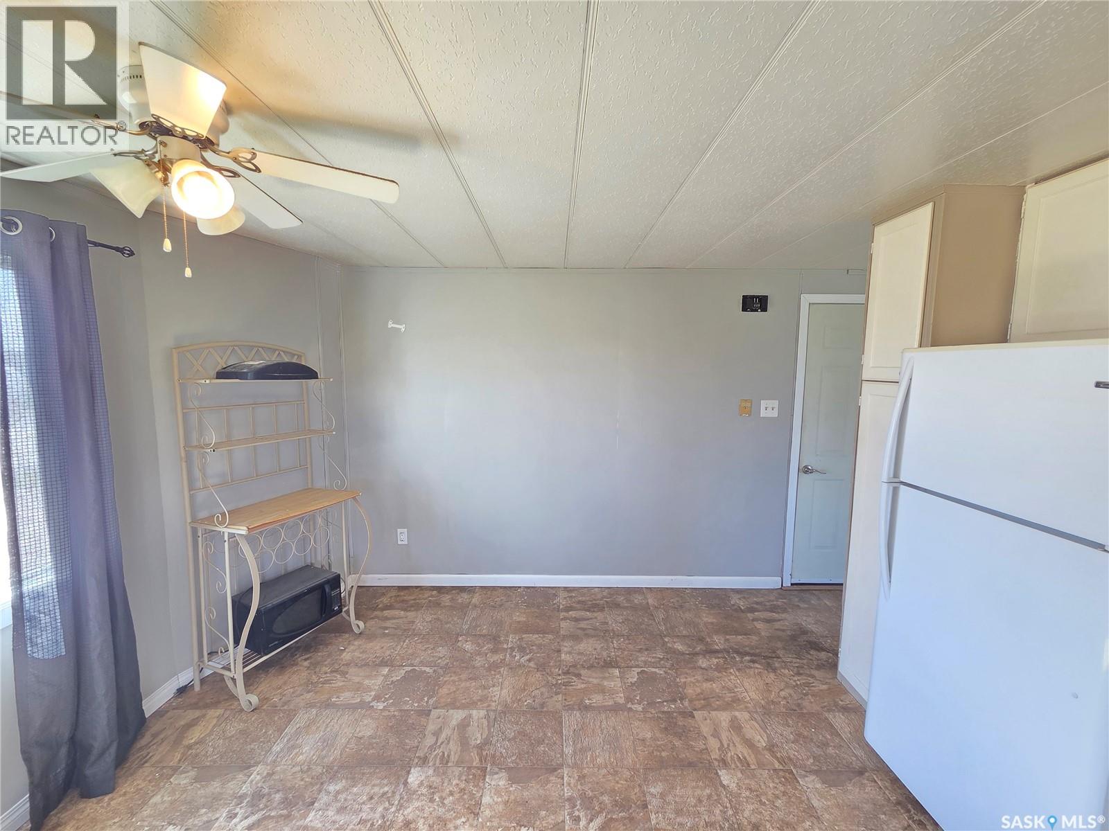 510 Stockton Avenue, Carlyle, Saskatchewan  S0C 0R0 - Photo 9 - SK036185