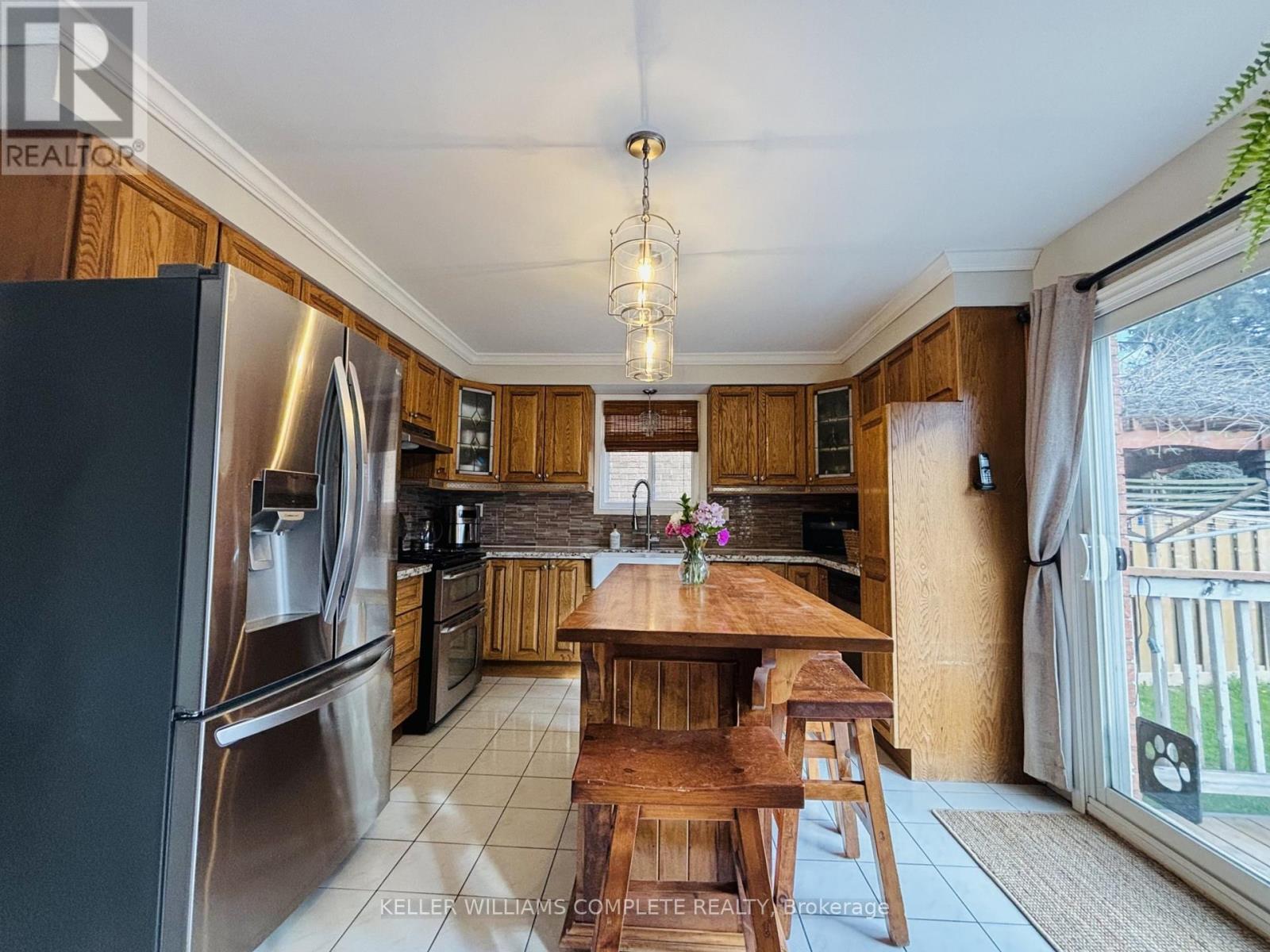 16 Homeland Avenue, Hamilton, Ontario  L8E 4X2 - Photo 9 - X13072334