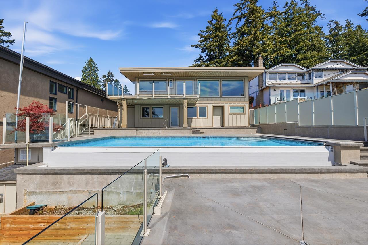 14843 Hardie Avenue, White Rock, British Columbia  V4B 2H6 - Photo 2 - R3124398