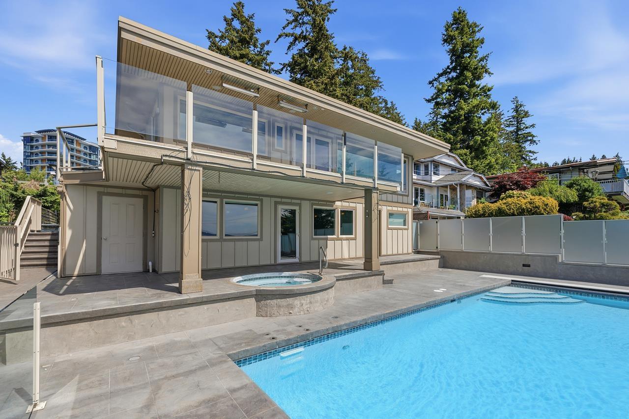 14843 Hardie Avenue, White Rock, British Columbia  V4B 2H6 - Photo 1 - R3124398