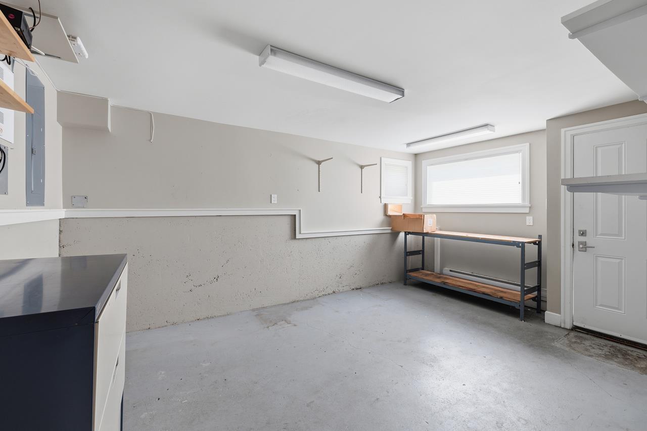 14843 Hardie Avenue, White Rock, British Columbia  V4B 2H6 - Photo 32 - R3124398