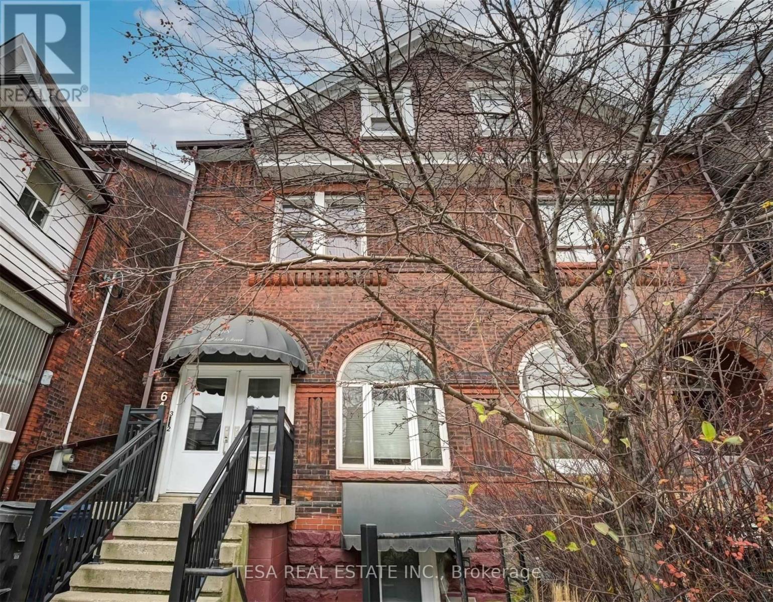 2ND FLOOR - 648 BATHURST STREET, Toronto, Ontario
