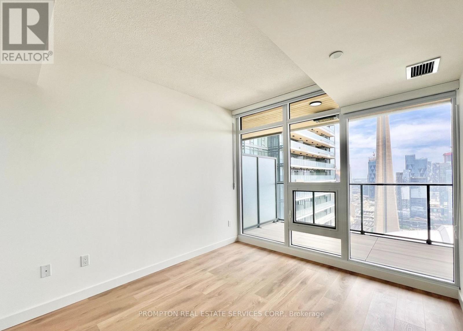 2808 - 3 Concord Cityplace Way, Toronto, Ontario  M5V 0X4 - Photo 5 - C13137822