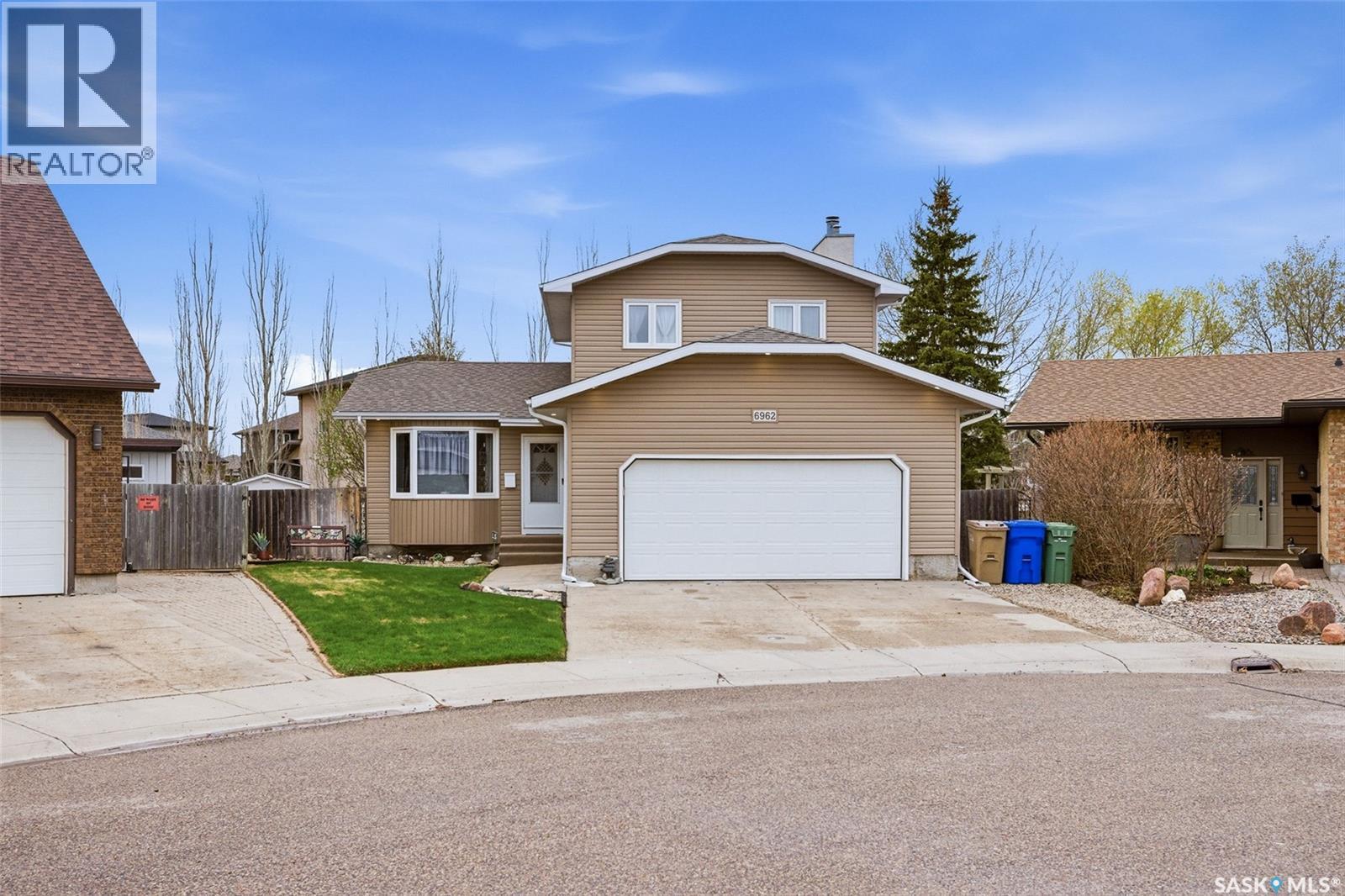 6962 Maple Brook Crescent, Regina, Saskatchewan  S4X 4J3 - Photo 1 - SK036201