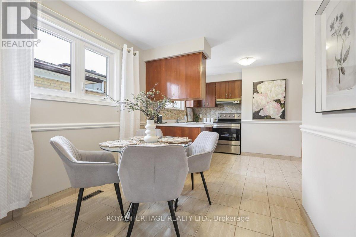 297 Driftwood Avenue, Toronto, Ontario  M3N 2N6 - Photo 13 - W13137788