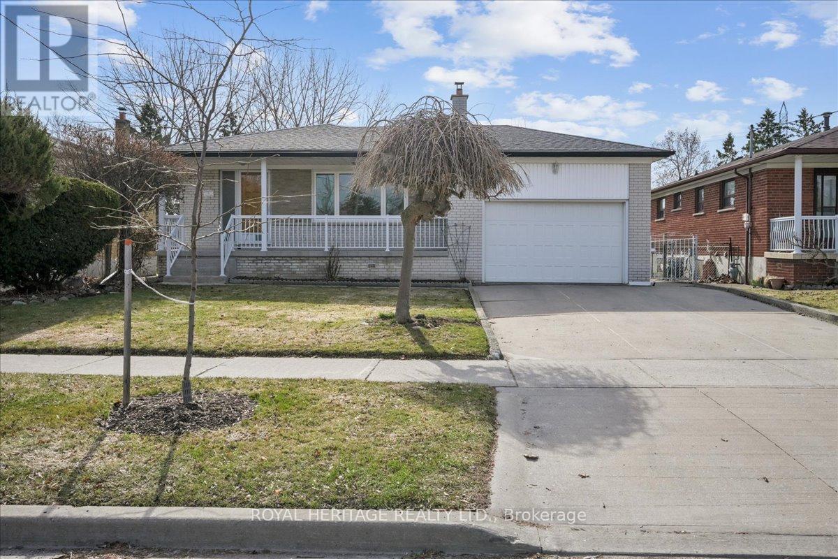 297 Driftwood Avenue, Toronto, Ontario  M3N 2N6 - Photo 3 - W13137788