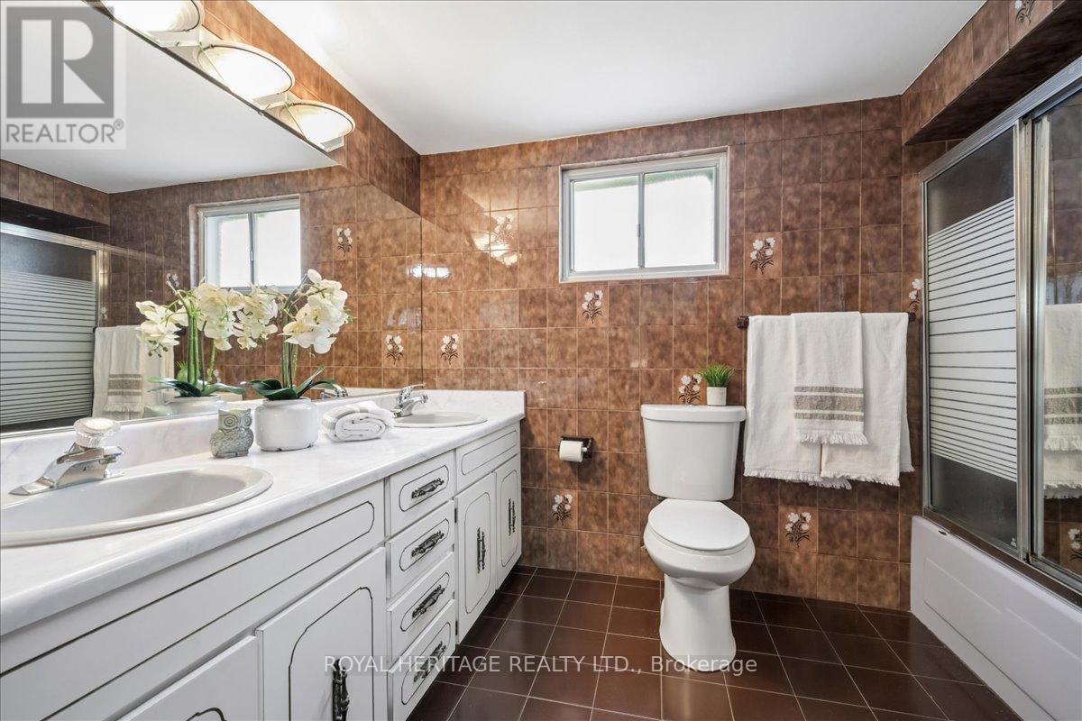 297 Driftwood Avenue, Toronto, Ontario  M3N 2N6 - Photo 31 - W13137788