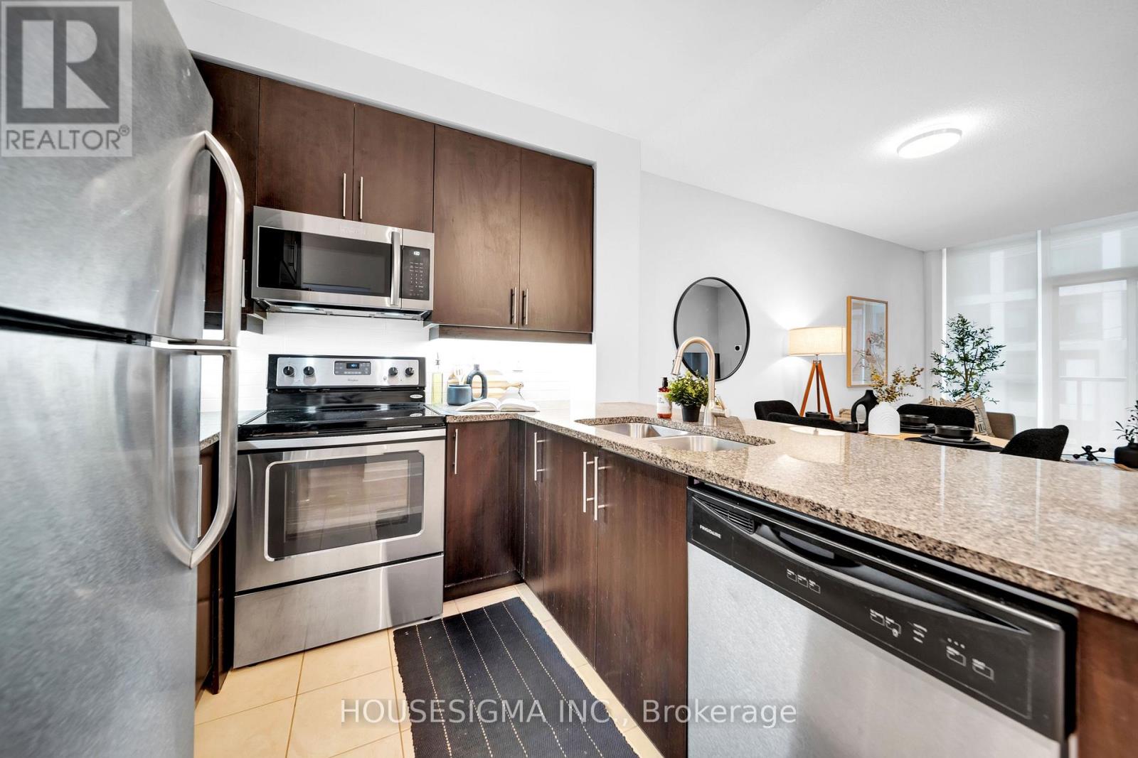 208 - 1185 The Queensway Avenue, Toronto (Islington-City Centre West), Ontario  M8Z 0C6 - Photo 13 - W13137816