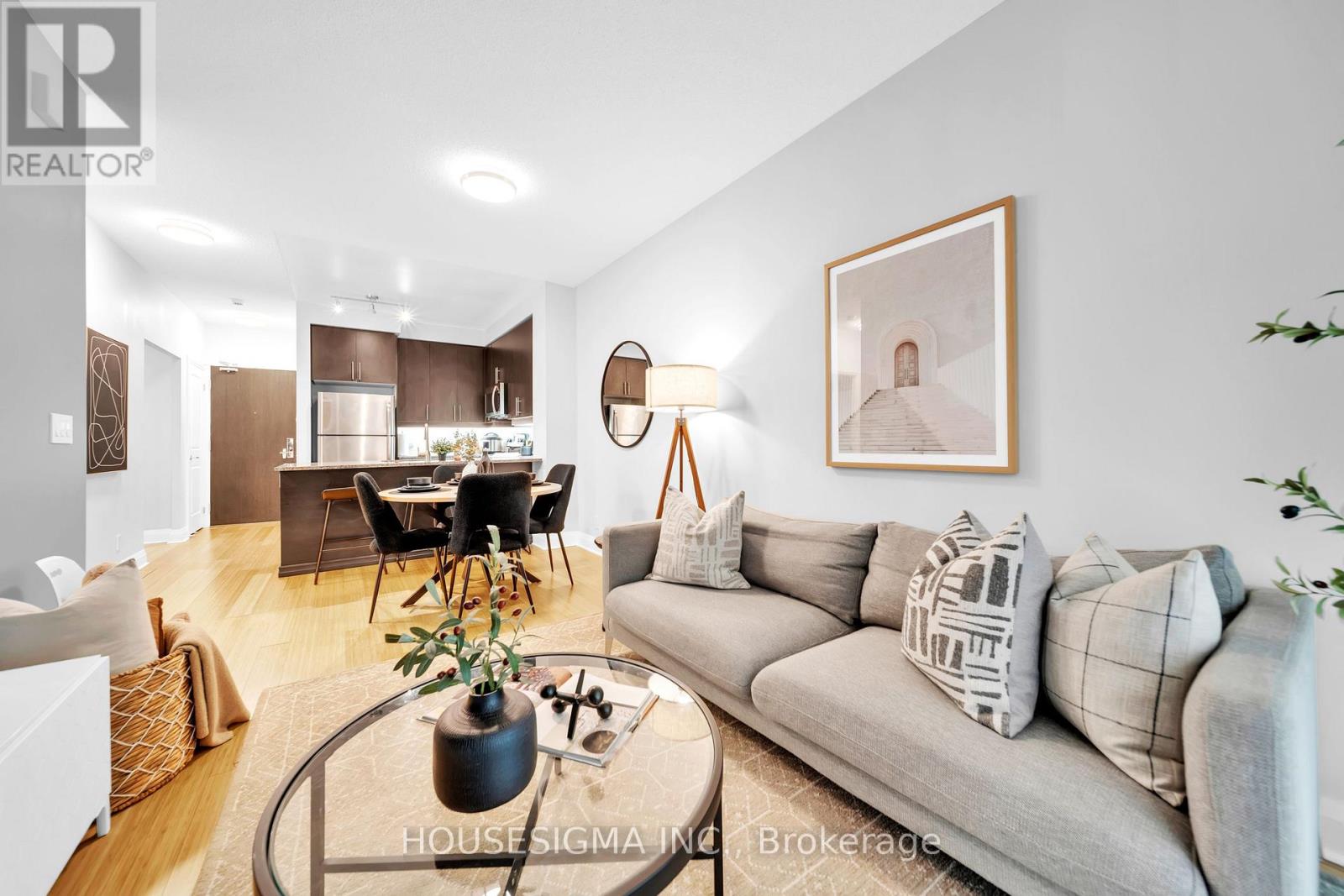 208 - 1185 The Queensway Avenue, Toronto (Islington-City Centre West), Ontario  M8Z 0C6 - Photo 8 - W13137816