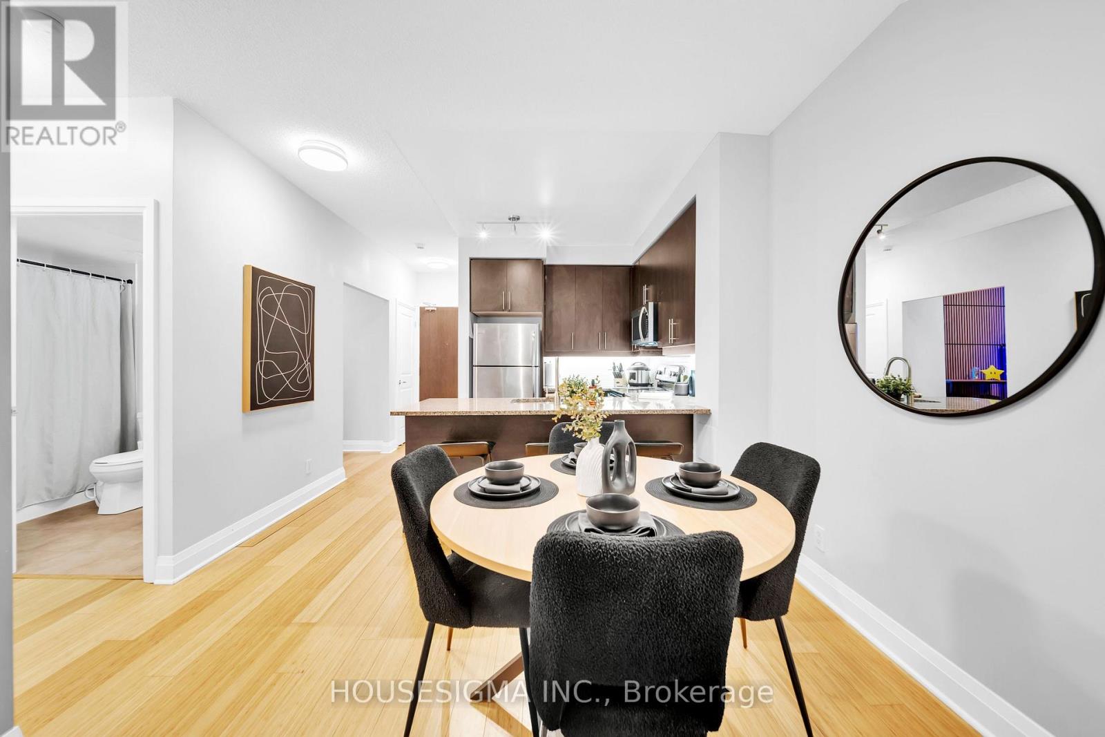 208 - 1185 The Queensway Avenue, Toronto (Islington-City Centre West), Ontario  M8Z 0C6 - Photo 9 - W13137816