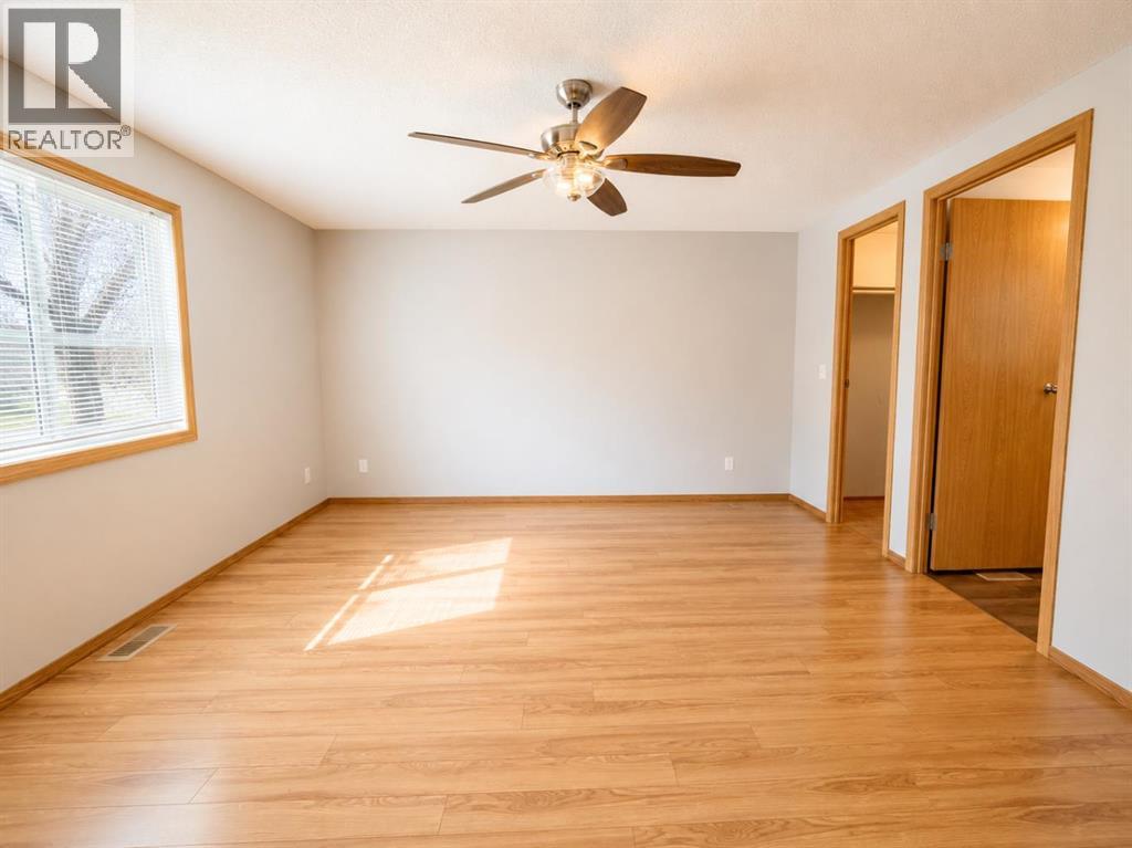 3322 29 Street S, Lethbridge, Alberta  T1K 7K2 - Photo 21 - A2310634