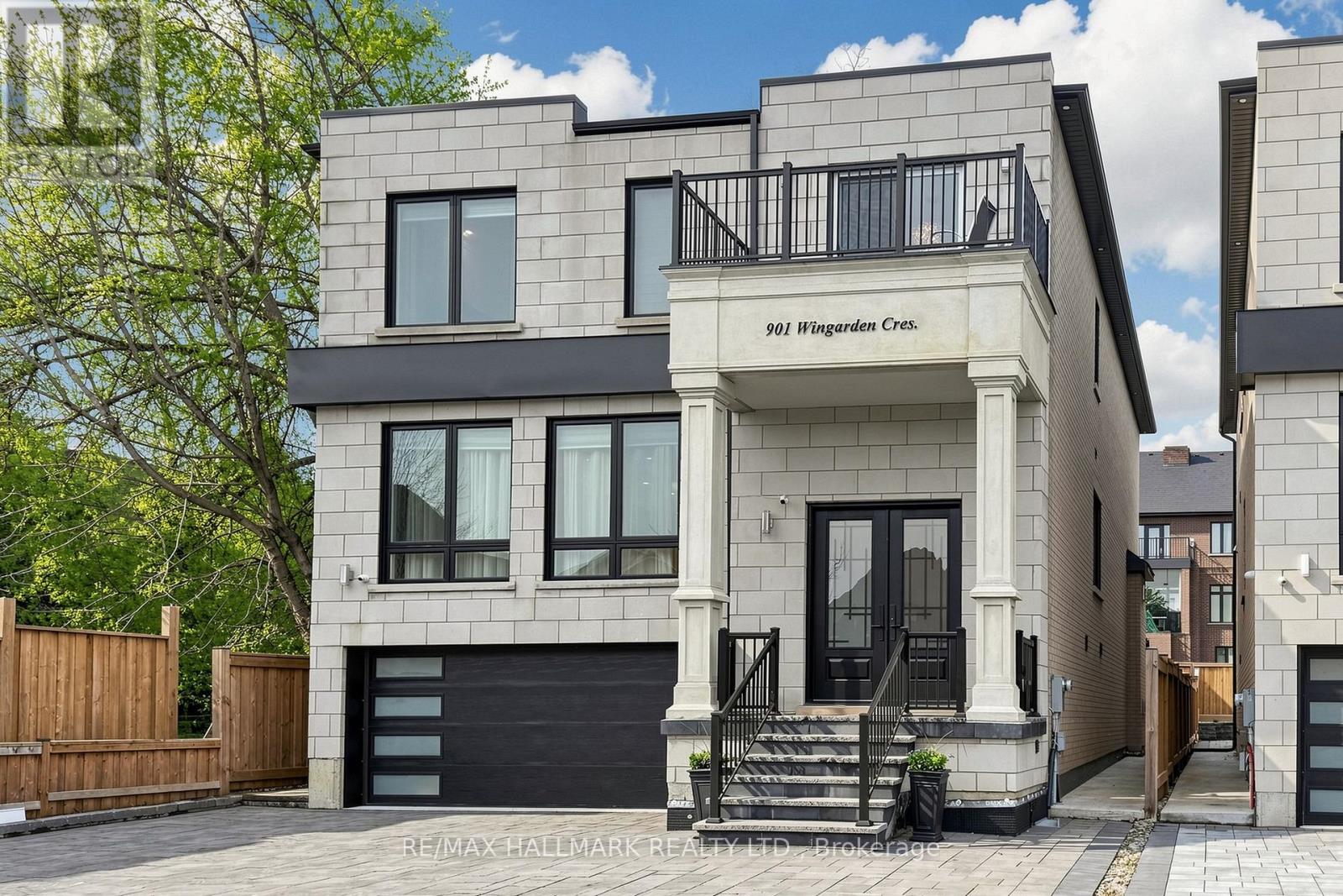901 WINGARDEN CRESCENT, Pickering, Ontario