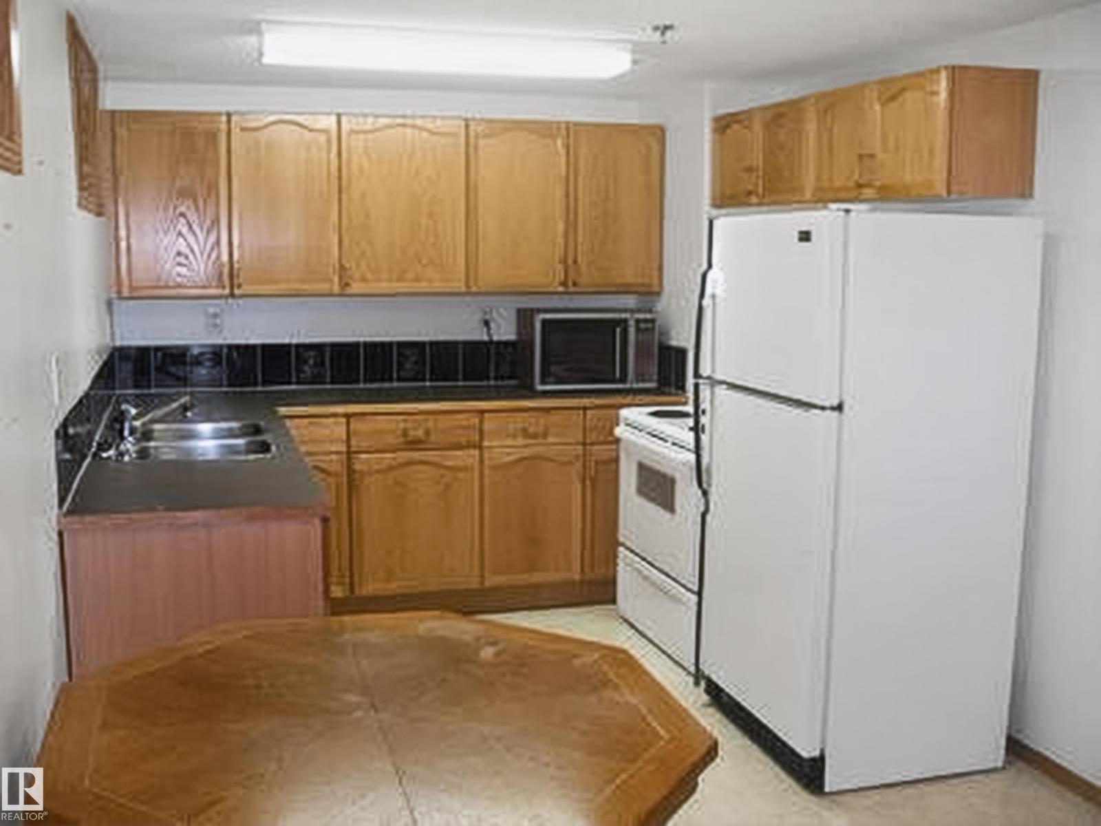 13007 / 13009 111 Av Nw, Edmonton, Alberta  T5M 2N8 - Photo 17 - E4488232