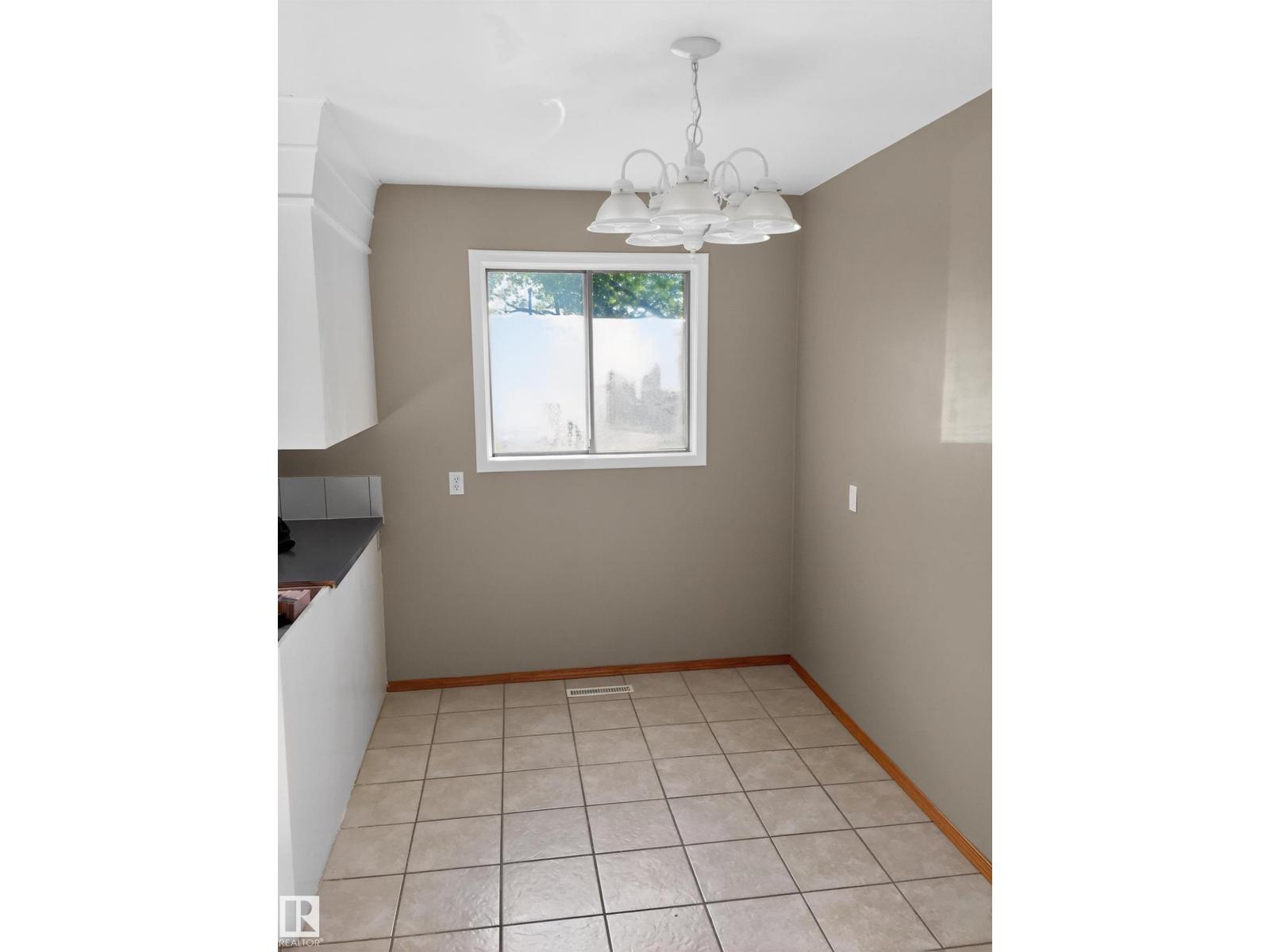 13007 / 13009 111 Av Nw, Edmonton, Alberta  T5M 2N8 - Photo 23 - E4488232