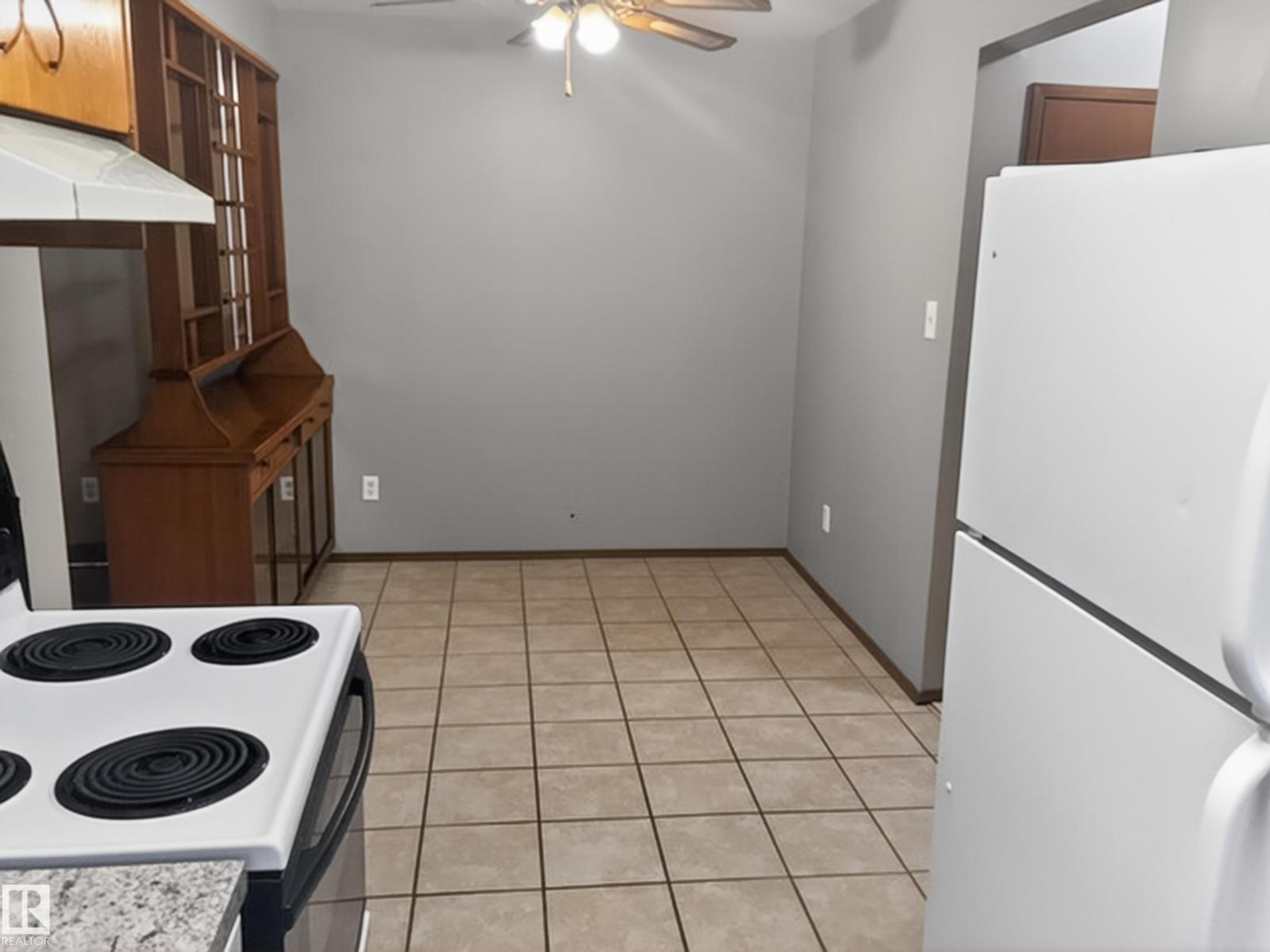 11043 / 11045 131 St Nw, Edmonton, Alberta  T5M 1B9 - Photo 13 - E4488234