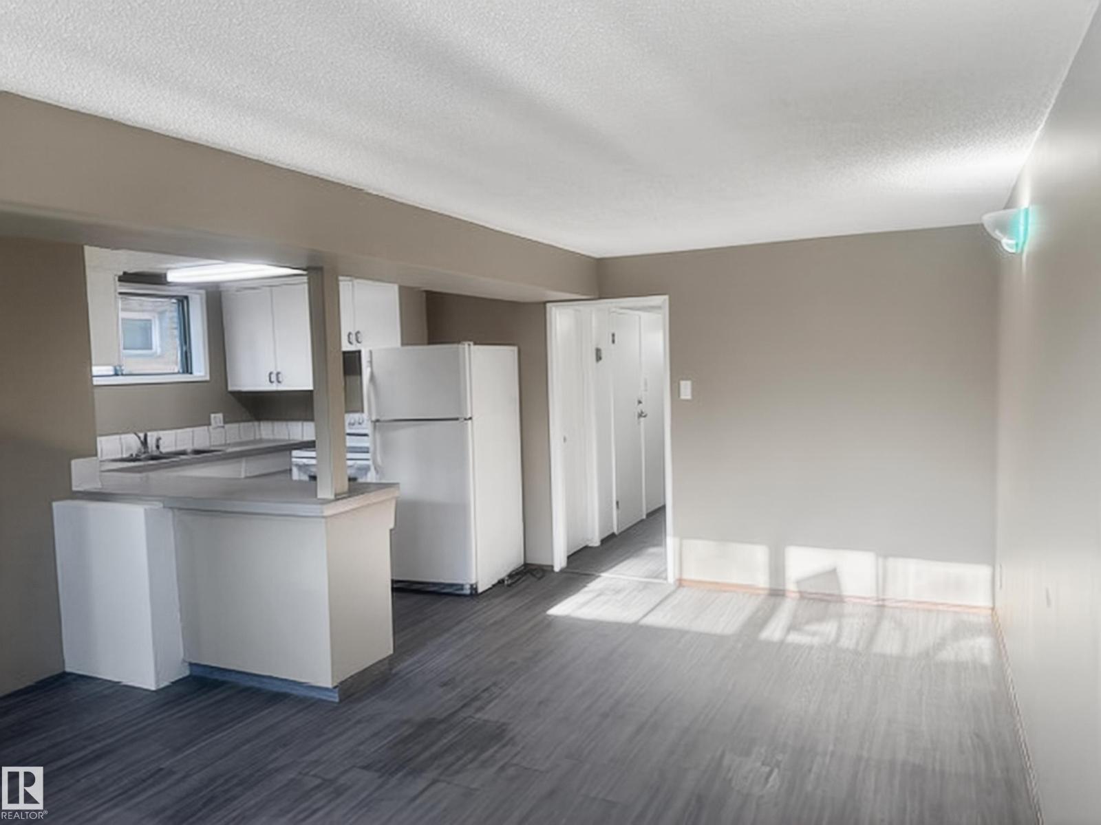 11043 / 11045 131 St Nw, Edmonton, Alberta  T5M 1B9 - Photo 33 - E4488234