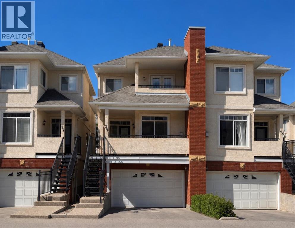 39 Sierra Morena Landing SW, Calgary, Alberta
